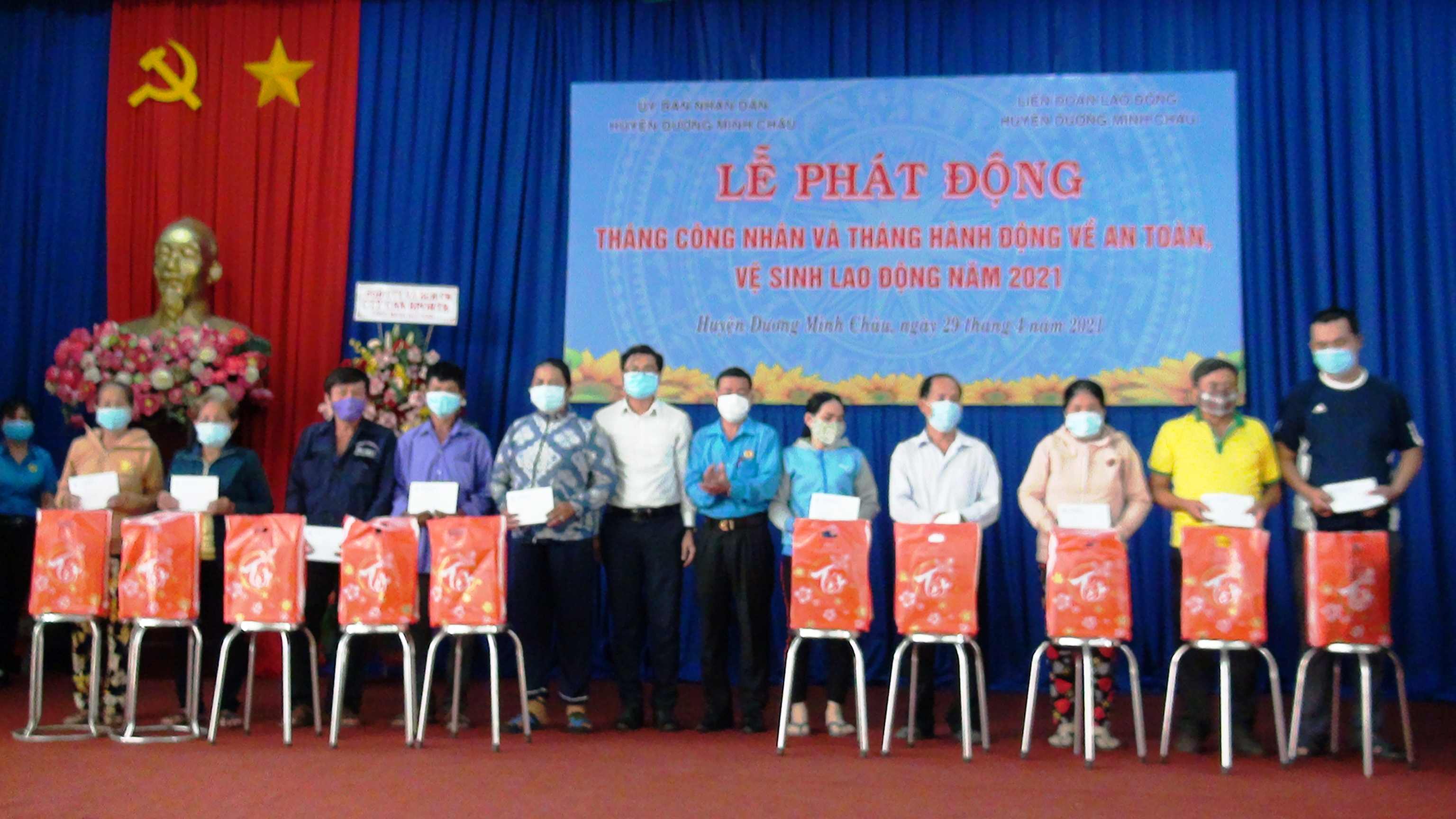 Huyện Dương Minh Châu phát động Tháng Công nhân,  Tháng hành động về an toàn vệ sinh lao động năm 2021